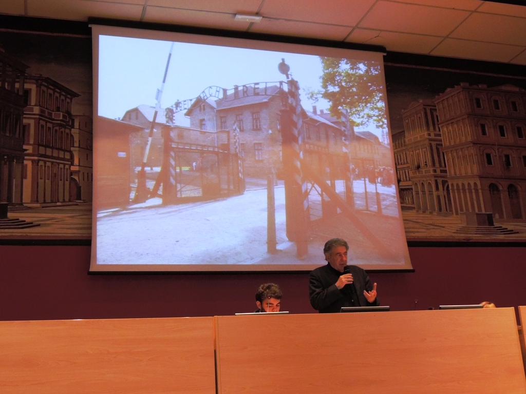 Incontro con lo scrittore Renzo Modiano aula magna il 04/02/2017